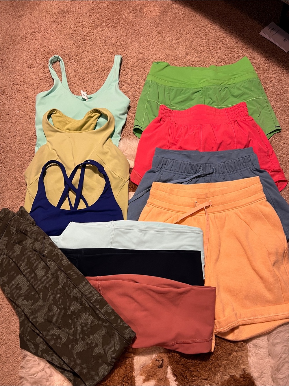 Lululemon lot of 11 items all size 2